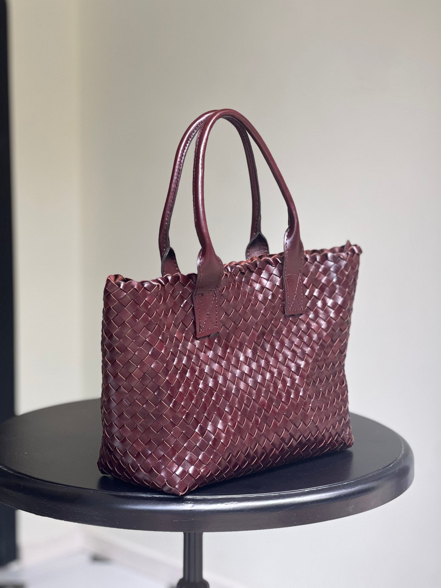 Aurora - Handwoven Leather Tote Bag - Effortless Commuting