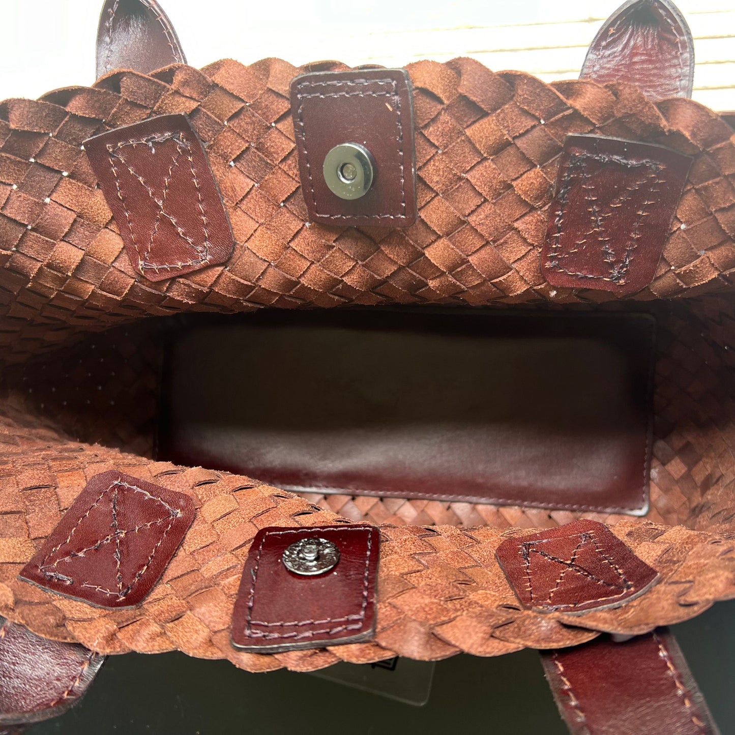Aurora - Handwoven Leather Tote Bag - Effortless Commuting