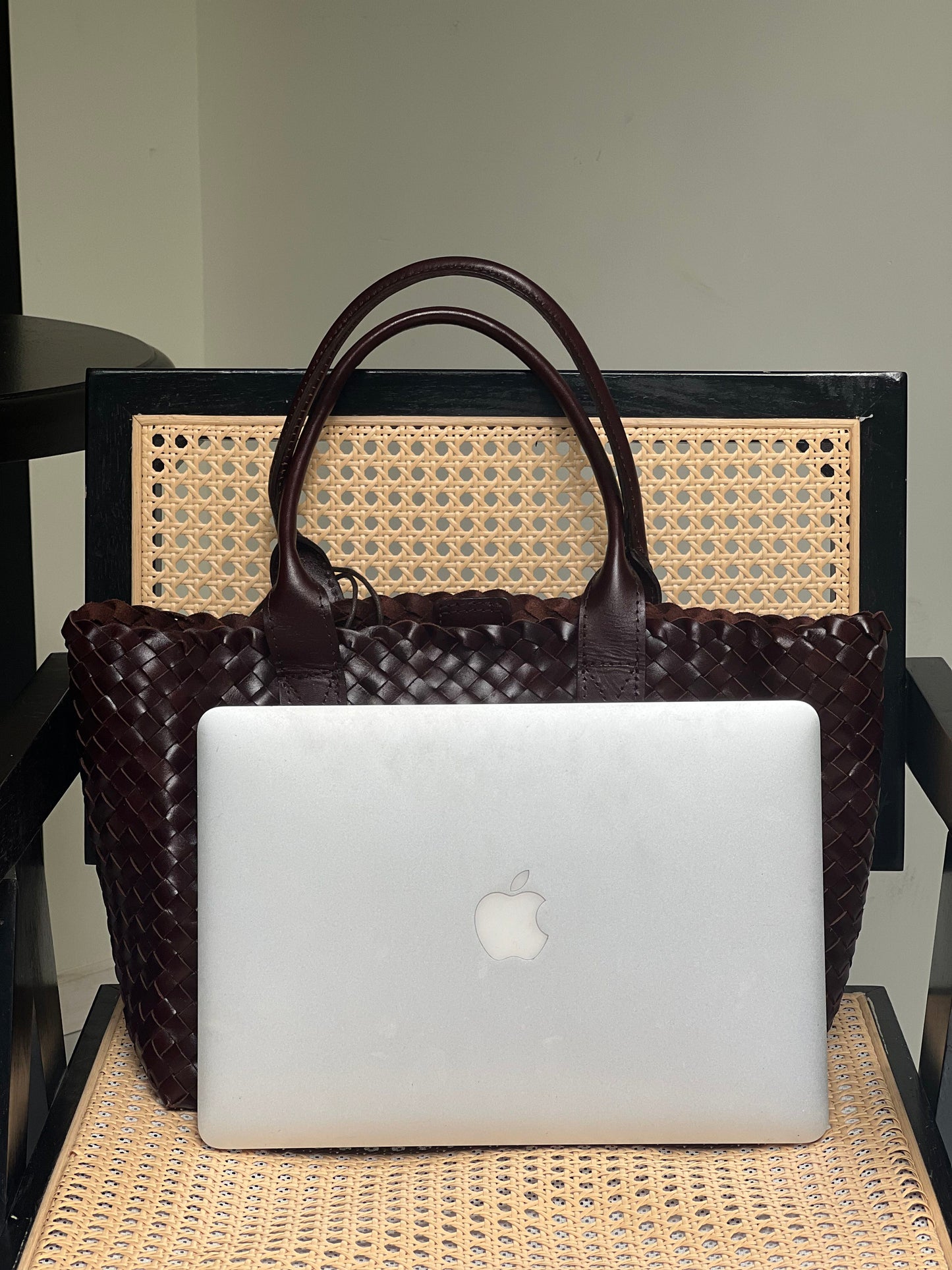 Aurora - Handwoven Leather Tote Bag - Effortless Commuting