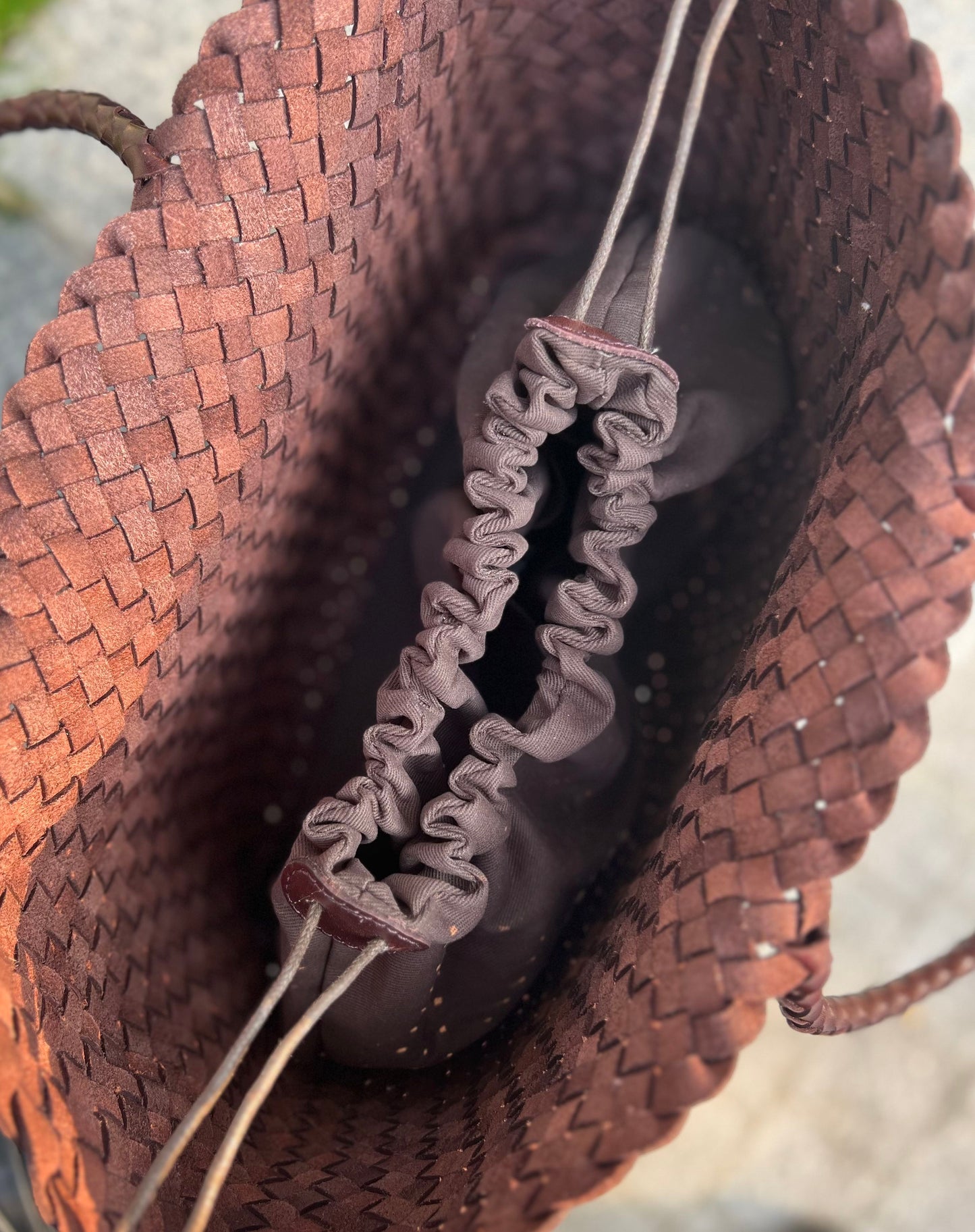 Eva - Retro Handmade Genuine Cowhide Woven Leather Tote Bag - Spacious Design